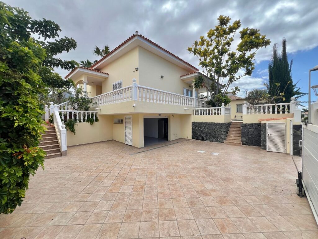 Villa en Venta en Golf Costa Adeje